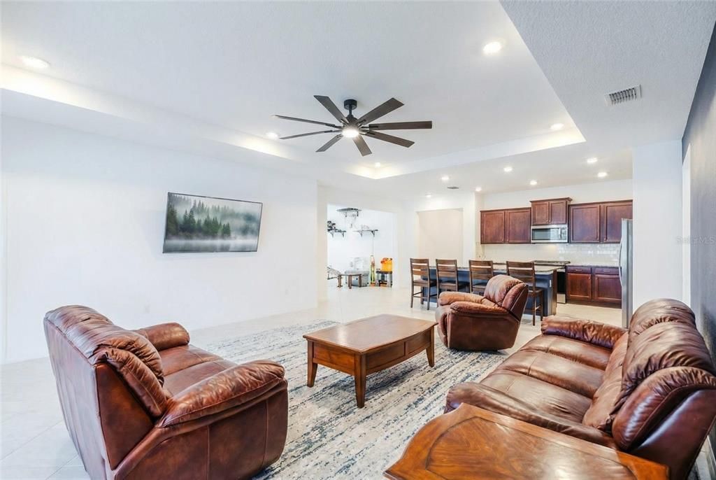В аренду: $2,800 (4 спален, 3 ванн, 2645 Квадратных фут)