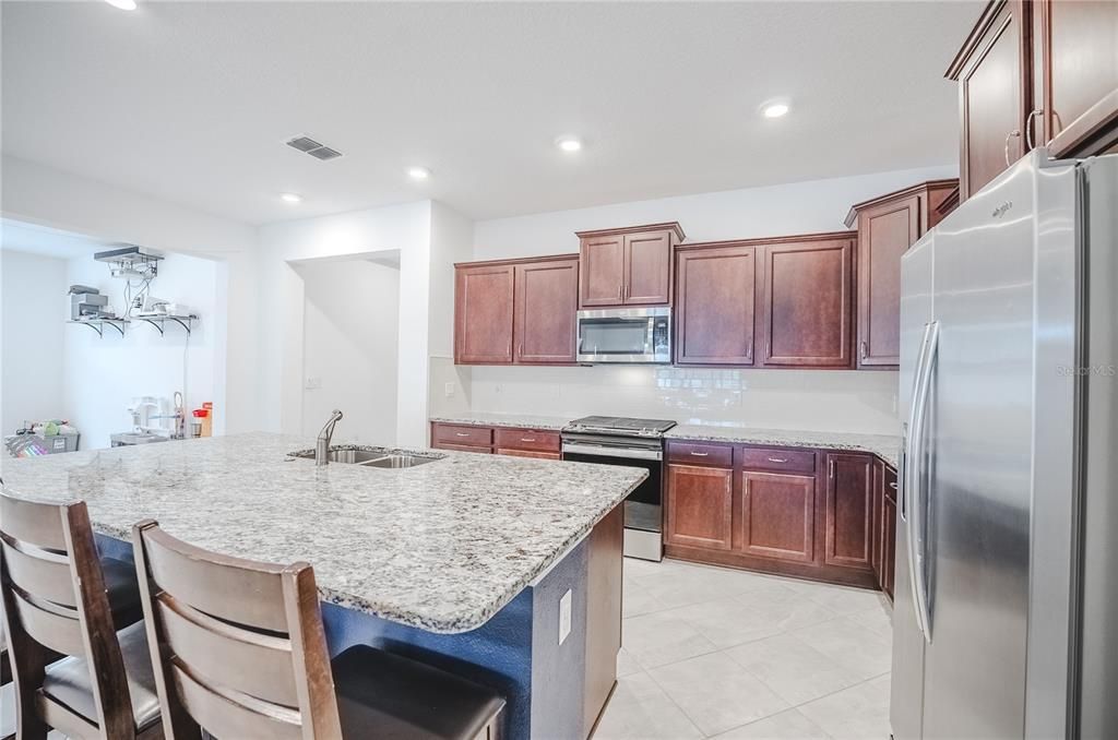 В аренду: $2,800 (4 спален, 3 ванн, 2645 Квадратных фут)