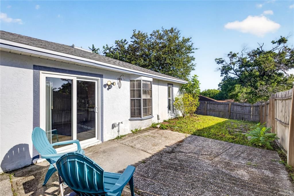 For Sale: $264,900 (2 beds, 1 baths, 797 Square Feet)
