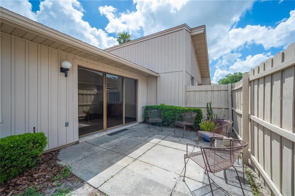 For Rent: $1,550 (2 beds, 2 baths, 1080 Square Feet)