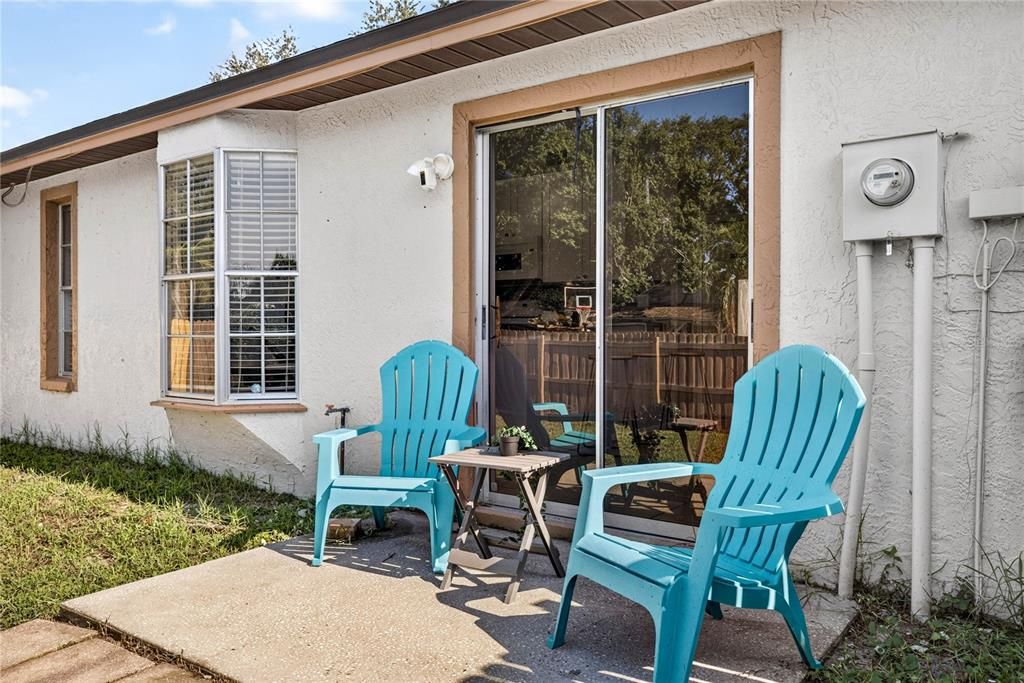 For Sale: $264,900 (2 beds, 1 baths, 797 Square Feet)