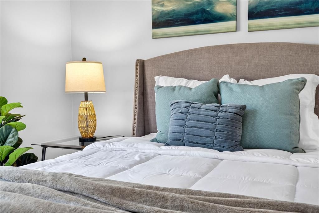 For Sale: $264,900 (2 beds, 1 baths, 797 Square Feet)