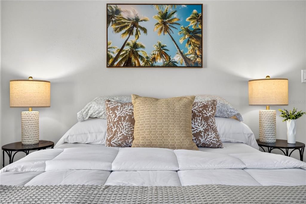 For Sale: $264,900 (2 beds, 1 baths, 797 Square Feet)