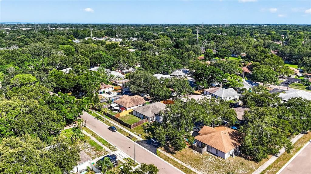 For Sale: $264,900 (2 beds, 1 baths, 797 Square Feet)