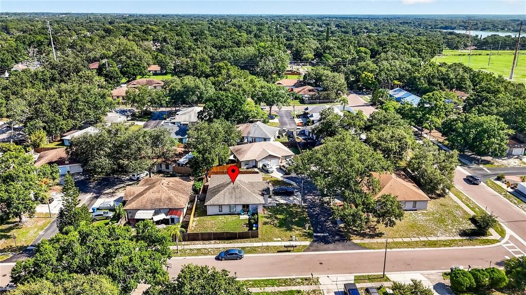 For Sale: $264,900 (2 beds, 1 baths, 797 Square Feet)