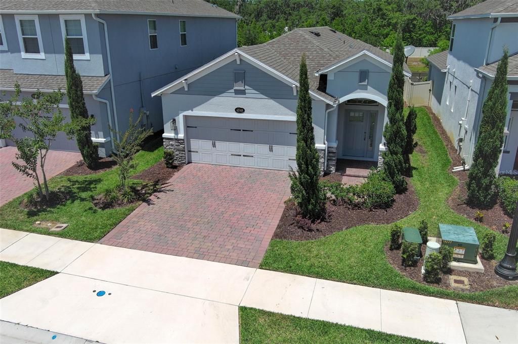 Activo con contrato: $448,000 (3 camas, 2 baños, 1635 Pies cuadrados)
