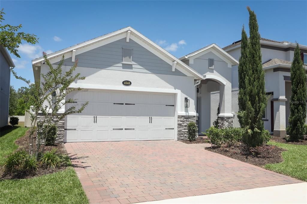 Activo con contrato: $448,000 (3 camas, 2 baños, 1635 Pies cuadrados)