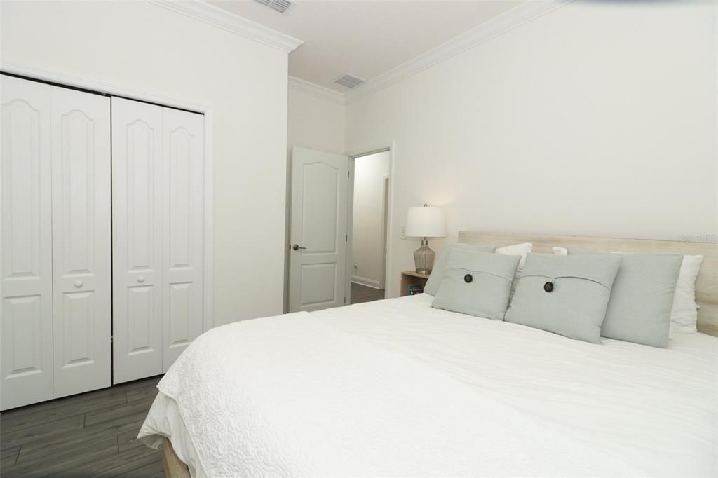 Activo con contrato: $448,000 (3 camas, 2 baños, 1635 Pies cuadrados)