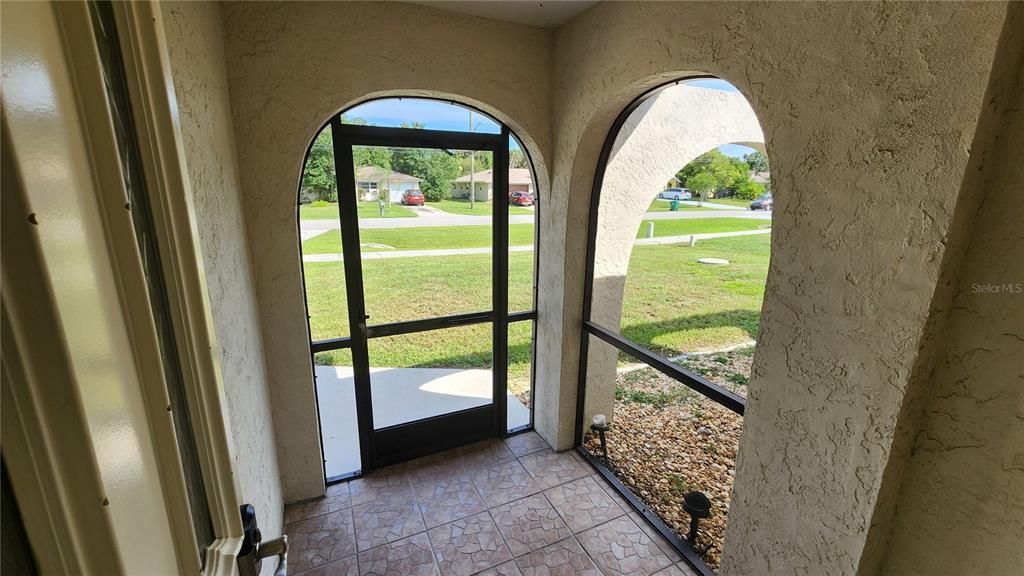 Activo con contrato: $319,000 (3 camas, 2 baños, 1822 Pies cuadrados)