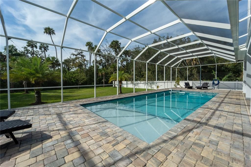 En Venta: $999,999 (4 camas, 3 baños, 3556 Pies cuadrados)
