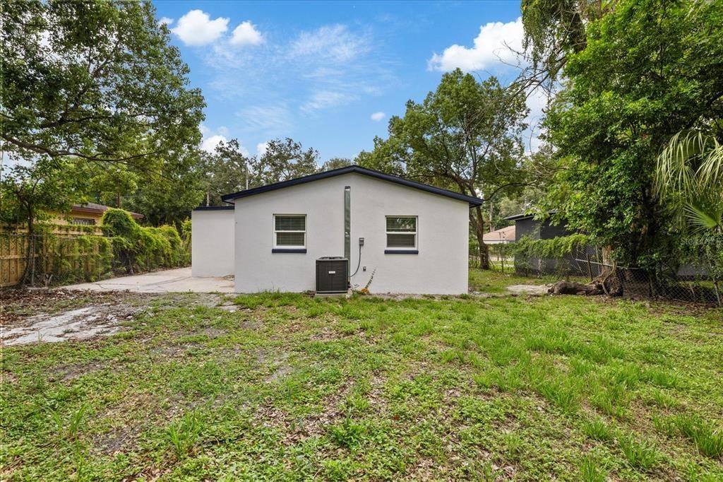 En Venta: $329,900 (4 camas, 2 baños, 978 Pies cuadrados)