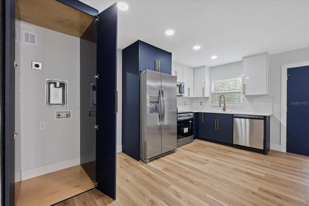 En Venta: $329,900 (4 camas, 2 baños, 978 Pies cuadrados)