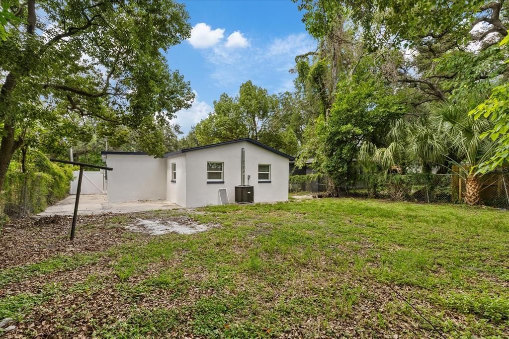 En Venta: $329,900 (4 camas, 2 baños, 978 Pies cuadrados)