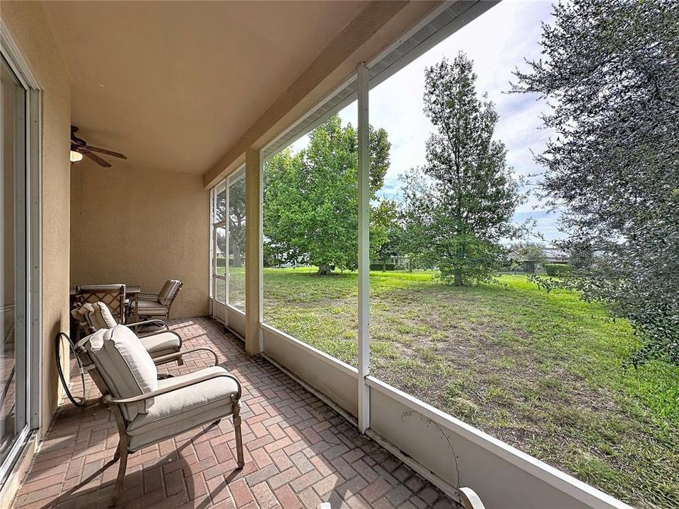 For Sale: $300,000 (3 beds, 2 baths, 1774 Square Feet)
