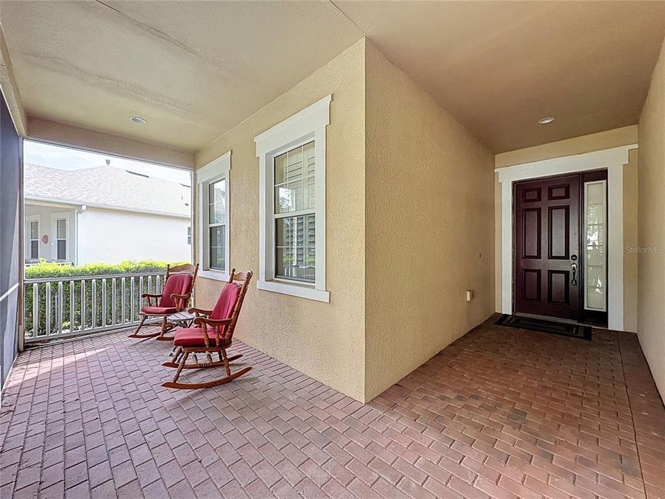 For Sale: $300,000 (3 beds, 2 baths, 1774 Square Feet)