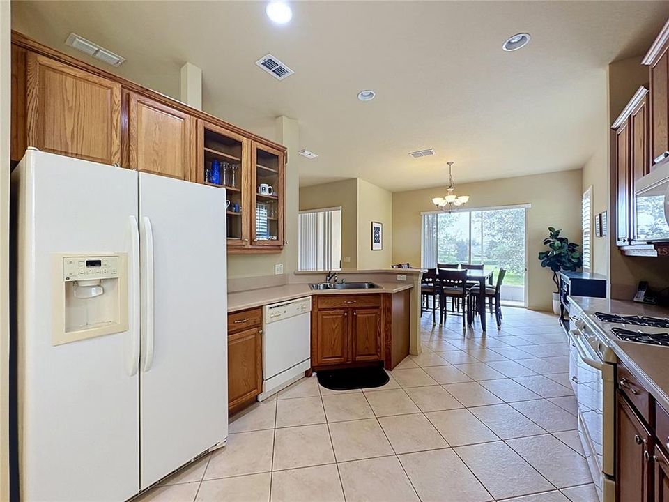 For Sale: $300,000 (3 beds, 2 baths, 1774 Square Feet)
