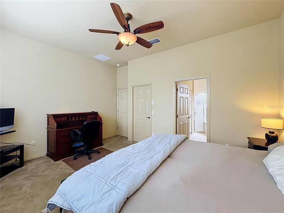 For Sale: $300,000 (3 beds, 2 baths, 1774 Square Feet)