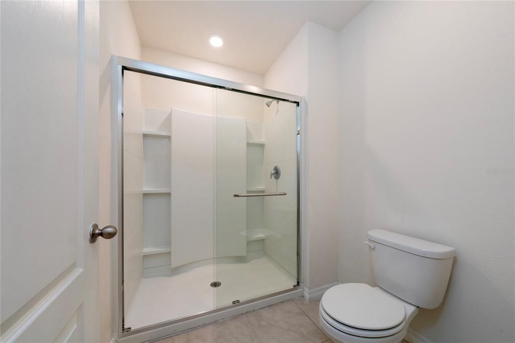 В аренду: $1,990 (3 спален, 2 ванн, 1755 Квадратных фут)