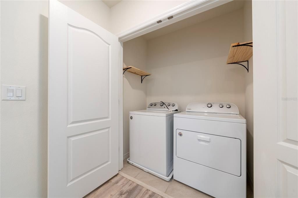В аренду: $1,990 (3 спален, 2 ванн, 1755 Квадратных фут)