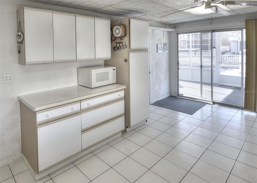 For Sale: $525,000 (4 beds, 2 baths, 1605 Square Feet)