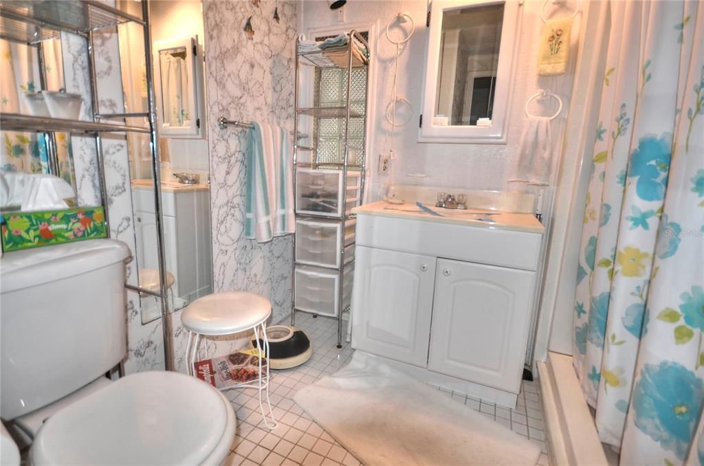 For Sale: $525,000 (4 beds, 2 baths, 1605 Square Feet)