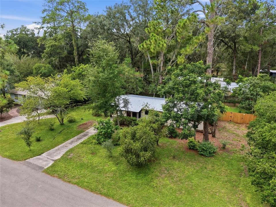 En Venta: $235,000 (4 camas, 2 baños, 1165 Pies cuadrados)
