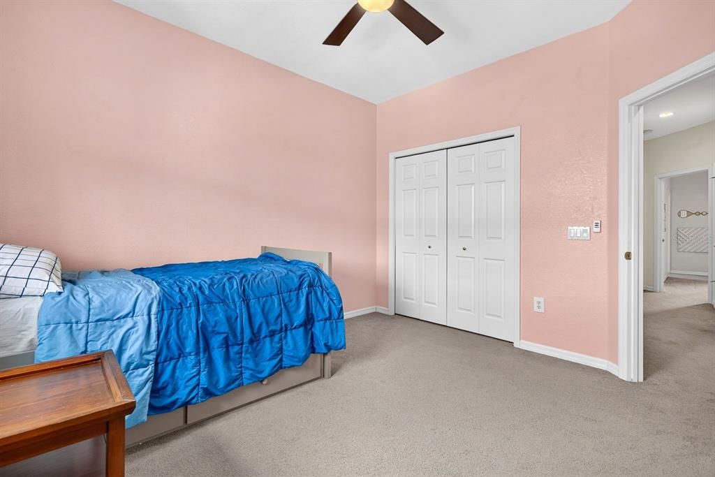 For Sale: $345,000 (4 beds, 3 baths, 2604 Square Feet)