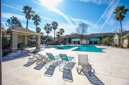 For Rent: $1,600 (2 beds, 2 baths, 950 Square Feet)