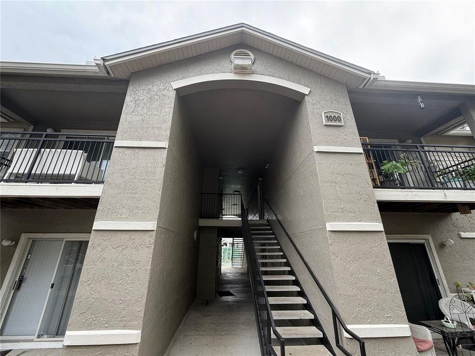 For Rent: $1,600 (2 beds, 2 baths, 950 Square Feet)