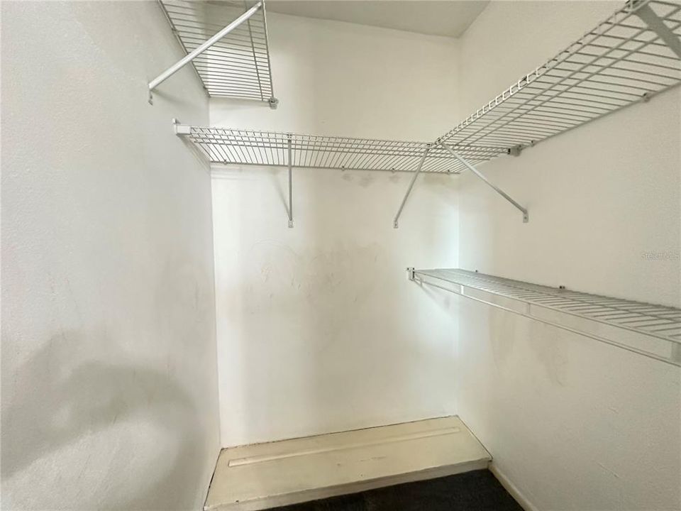 На продажу: $250,000 (3 спален, 2 ванн, 1417 Квадратных фут)