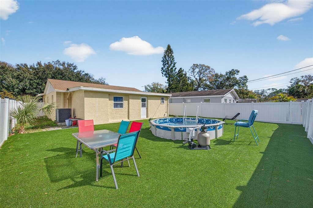 Active With Contract: $2,000 (3 beds, 2 baths, 1128 Square Feet)