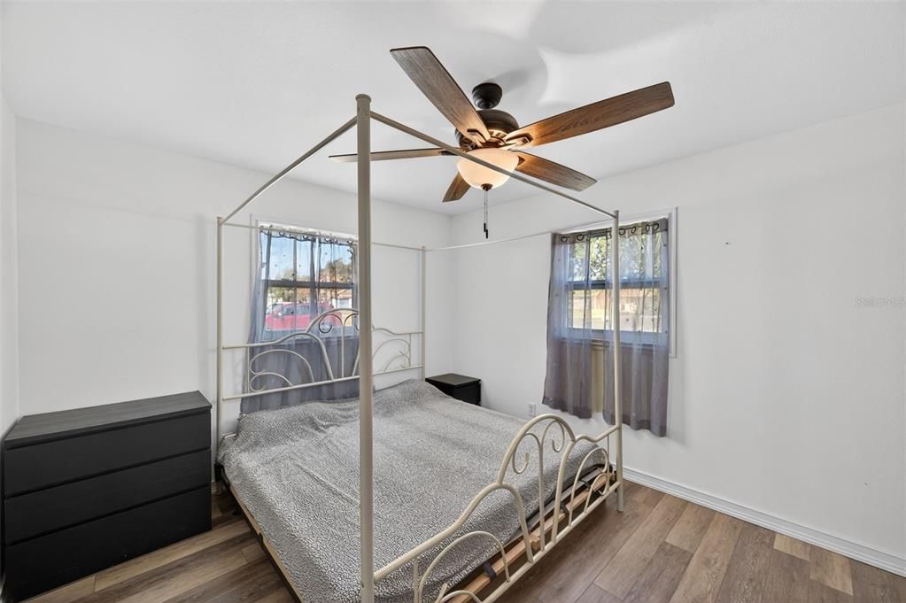 Active With Contract: $2,000 (3 beds, 2 baths, 1128 Square Feet)