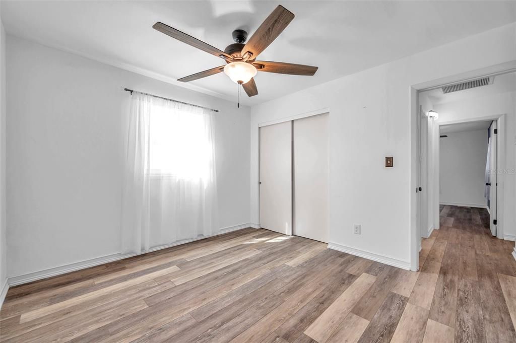 Active With Contract: $2,000 (3 beds, 2 baths, 1128 Square Feet)