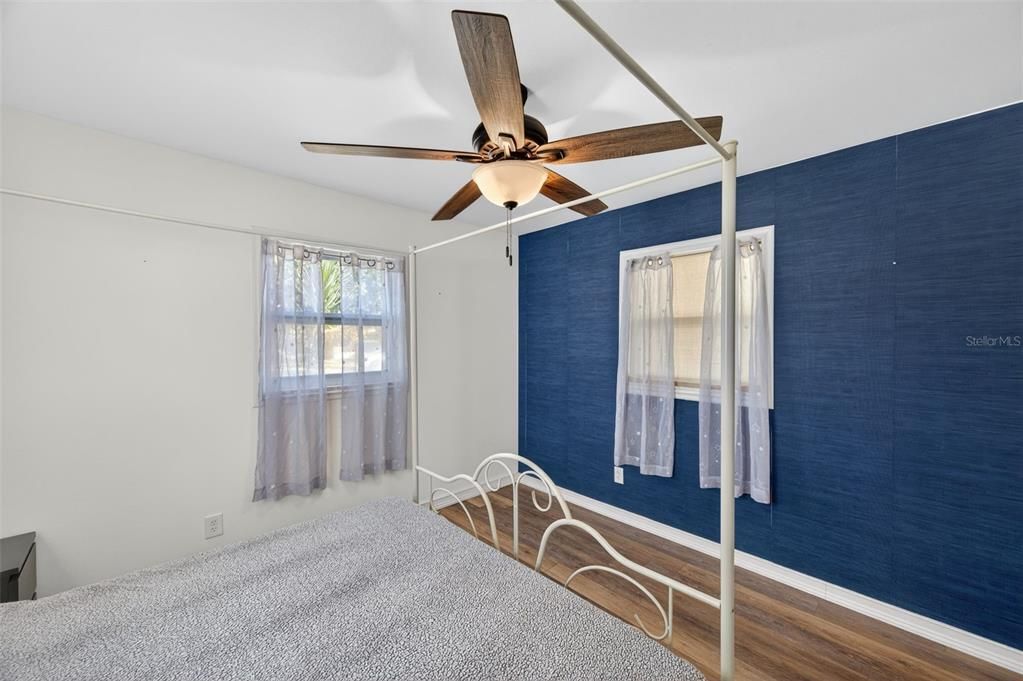 Active With Contract: $2,000 (3 beds, 2 baths, 1128 Square Feet)