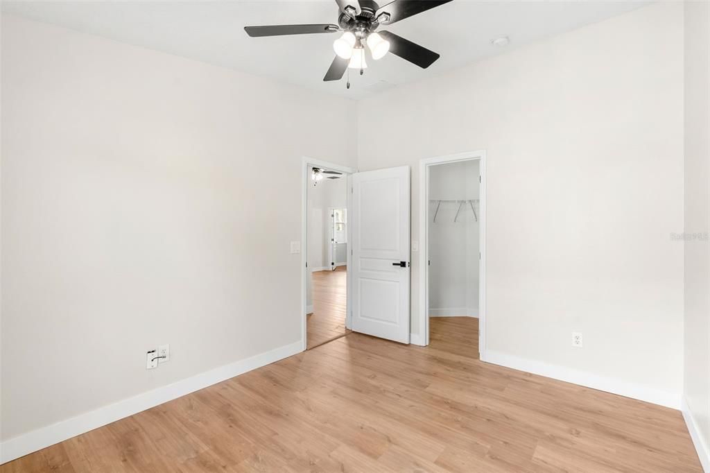 For Sale: $420,000 (4 beds, 2 baths, 1956 Square Feet)