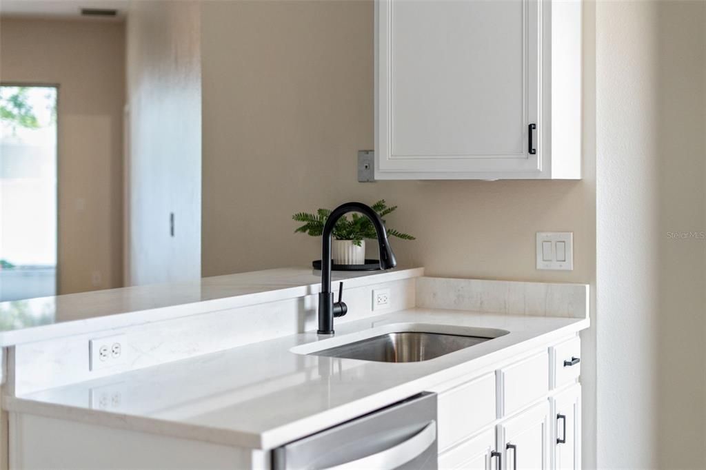 For Sale: $420,000 (4 beds, 2 baths, 1956 Square Feet)
