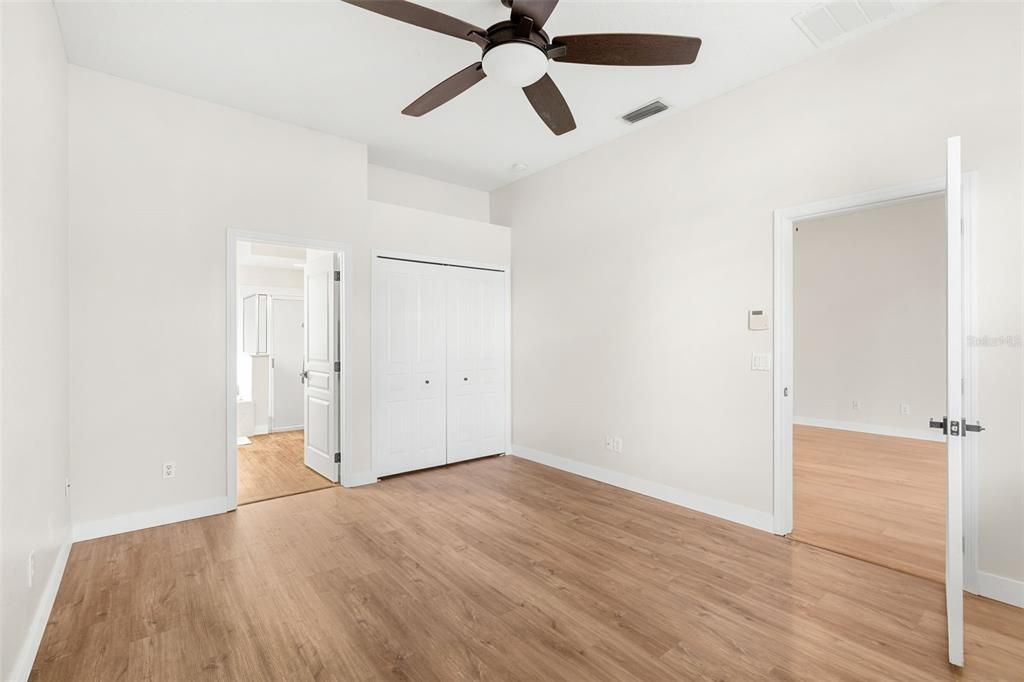 For Sale: $420,000 (4 beds, 2 baths, 1956 Square Feet)