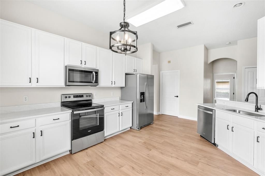 For Sale: $420,000 (4 beds, 2 baths, 1956 Square Feet)