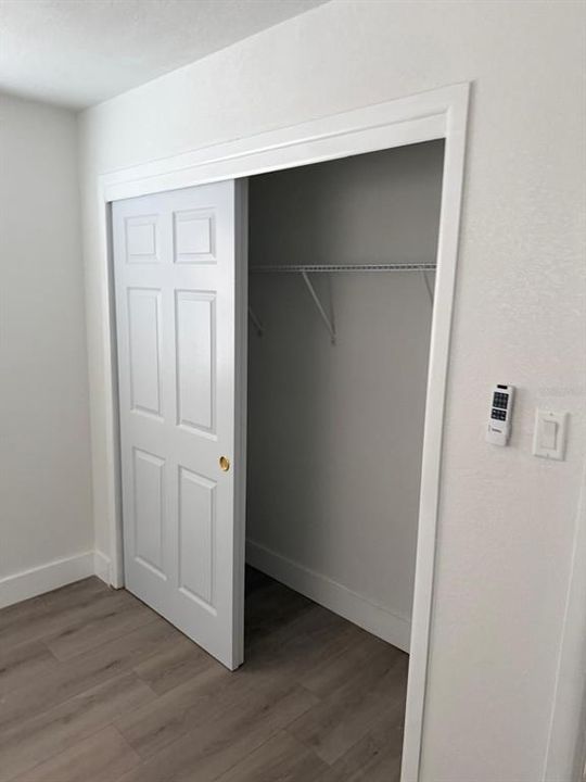 For Sale: $460,000 (6 beds, 3 baths, 1824 Square Feet)