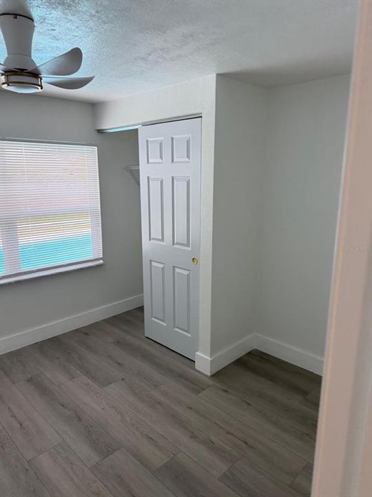 For Sale: $460,000 (6 beds, 3 baths, 1824 Square Feet)