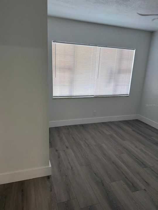 For Sale: $460,000 (6 beds, 3 baths, 1824 Square Feet)