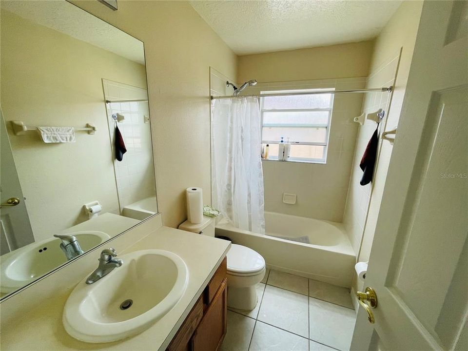 В аренду: $3,500 (5 спален, 4 ванн, 2872 Квадратных фут)