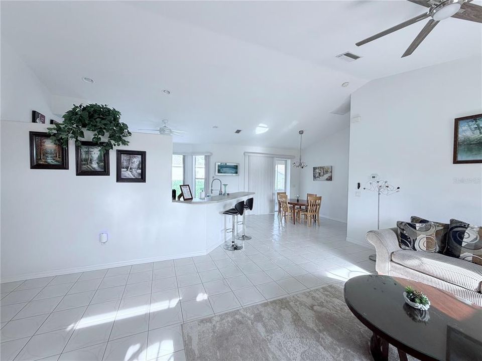 For Sale: $339,900 (3 beds, 2 baths, 1627 Square Feet)