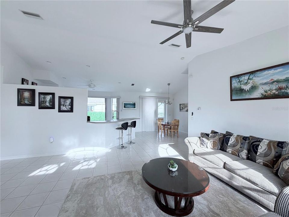 For Sale: $339,900 (3 beds, 2 baths, 1627 Square Feet)