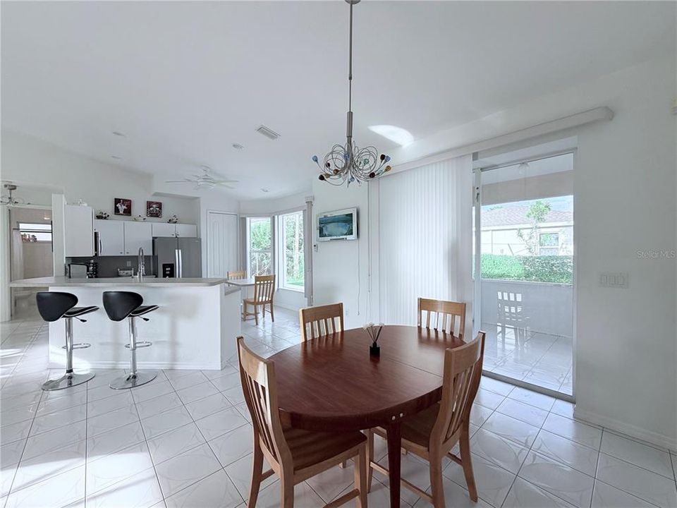 For Sale: $339,900 (3 beds, 2 baths, 1627 Square Feet)