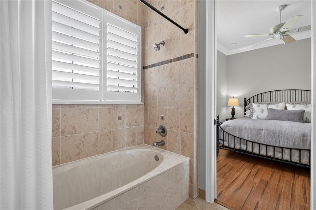 For Sale: $1,100,000 (3 beds, 3 baths, 3185 Square Feet)