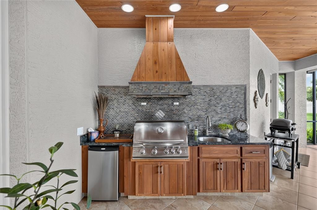 For Sale: $1,100,000 (3 beds, 3 baths, 3185 Square Feet)