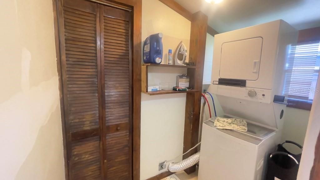 На продажу: $189,000 (3 спален, 2 ванн, 982 Квадратных фут)