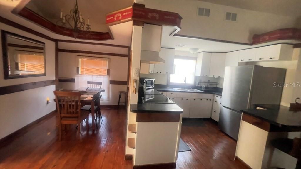 На продажу: $189,000 (3 спален, 2 ванн, 982 Квадратных фут)