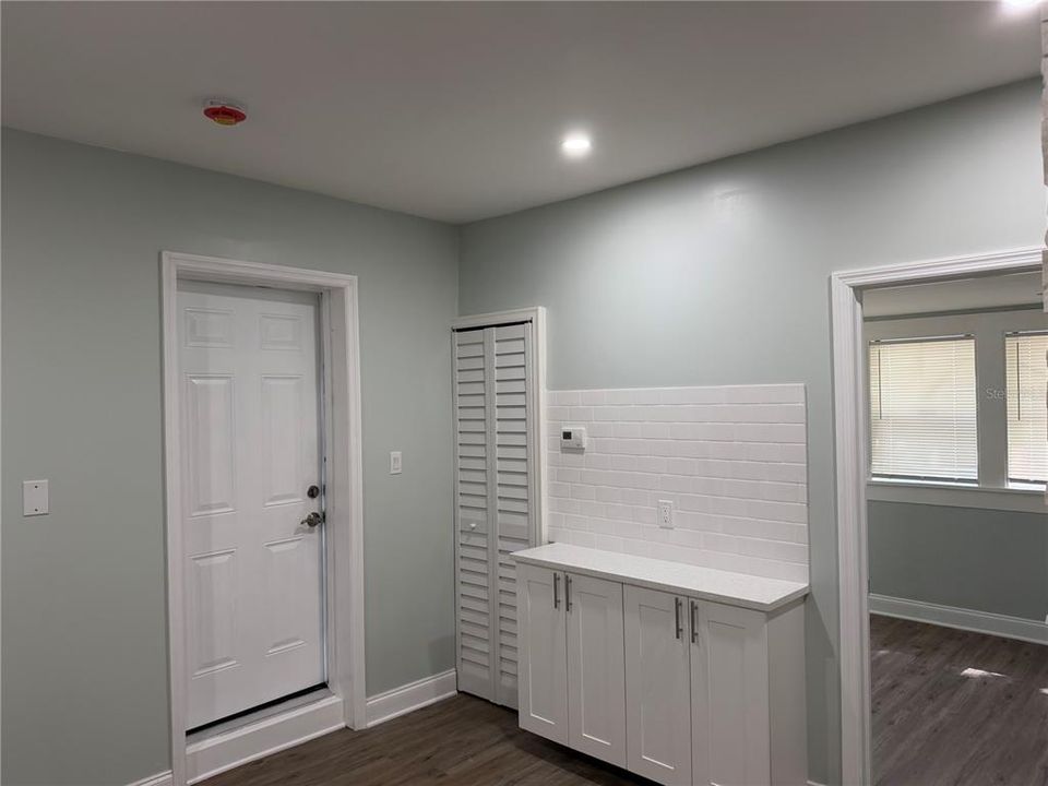 En Venta: $289,000 (2 camas, 2 baños, 819 Pies cuadrados)